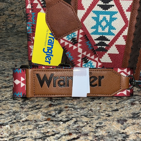Wrangler Red Aztec Tote Bag - Picture 8 of 10